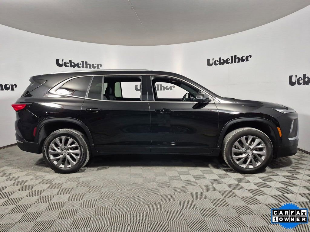 Certified 2025 Buick Enclave Preferred image 8