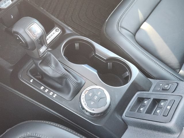 Used 2025 Ford Bronco Outer Banks AWD/4WD image 19