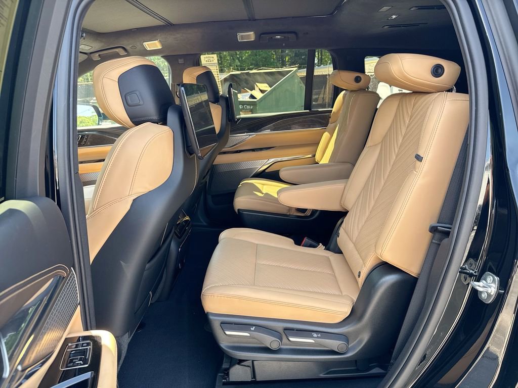 Used 2026 Cadillac Escalade IQ Sport 2 w/ LPO, Floor Liner Package image 29