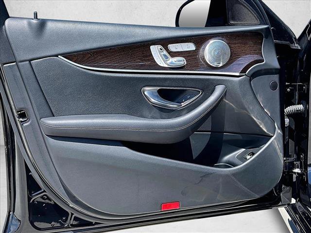 Used 2019 Mercedes-Benz E 300 image 17