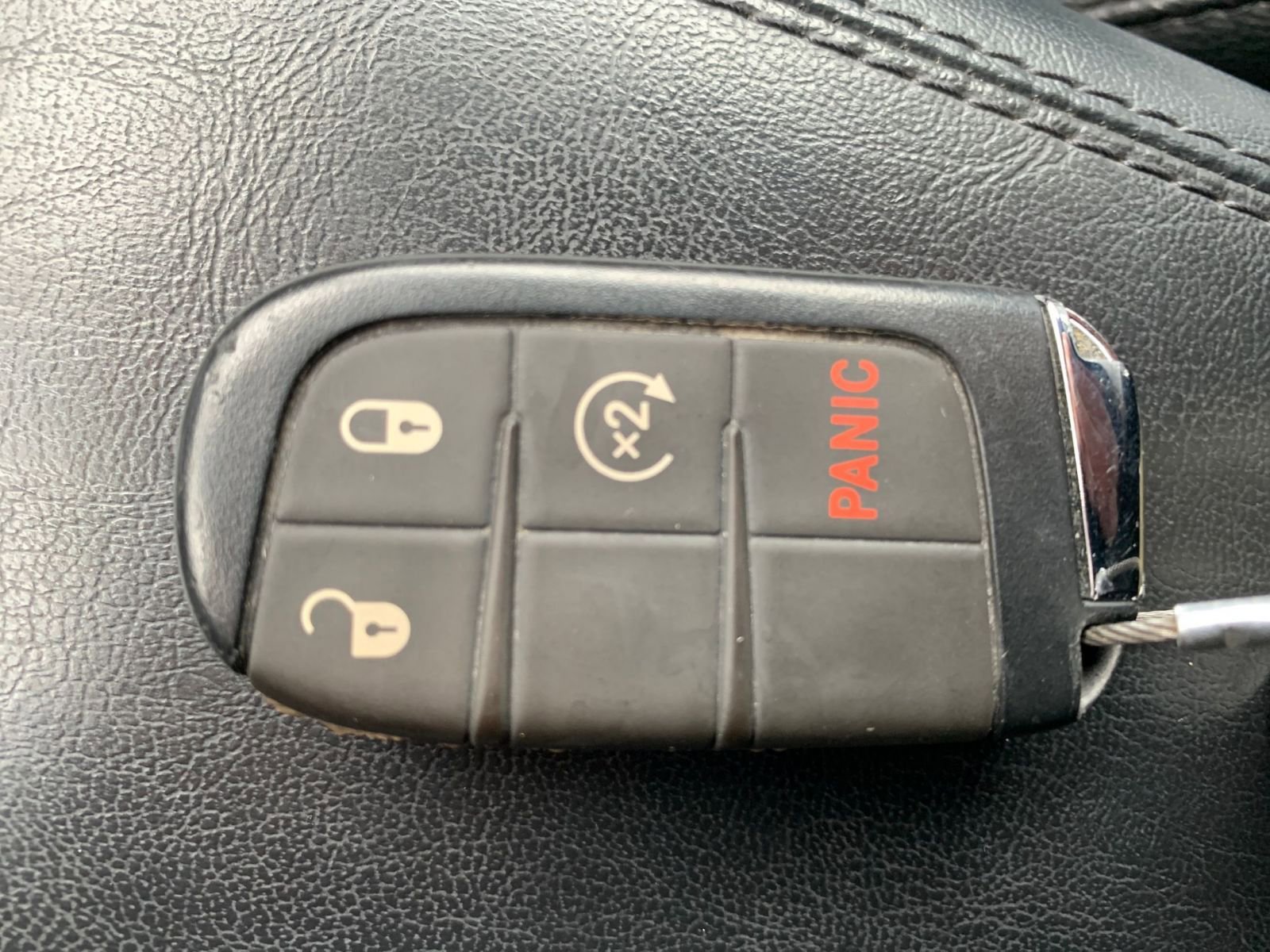 Used 2025 Jeep Compass Limited image 21