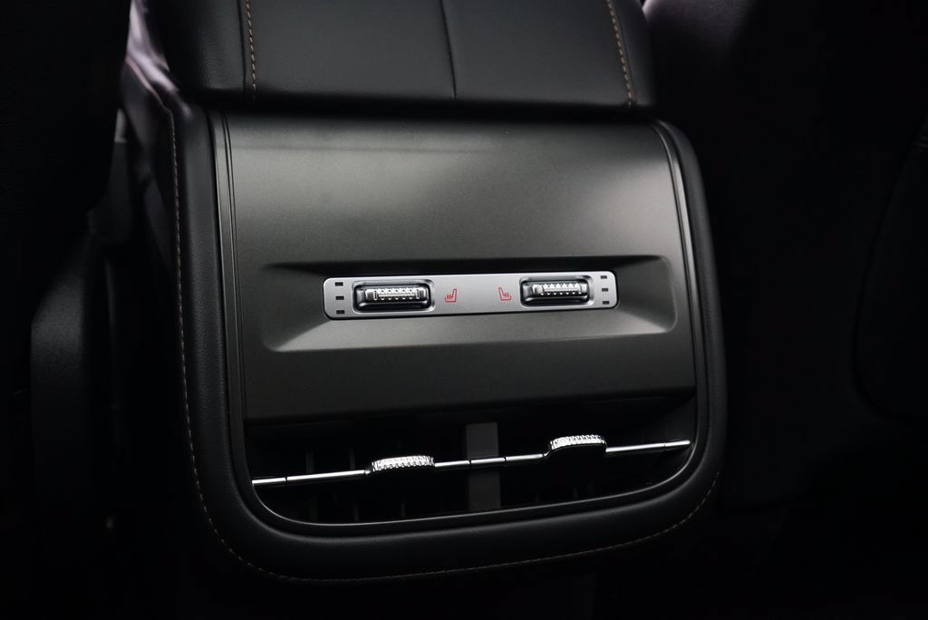 Certified 2025 Lincoln Nautilus Reserve AWD/4WD image 13