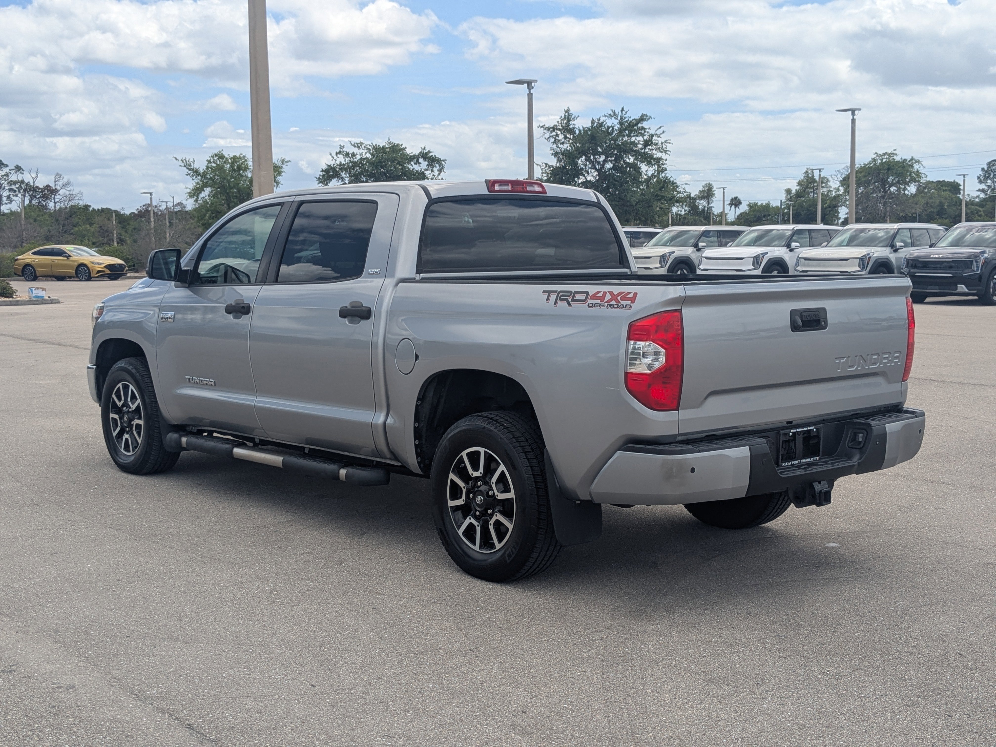 Used 2019 Toyota Tundra SR5 w/ TRD Off Road Package image 7