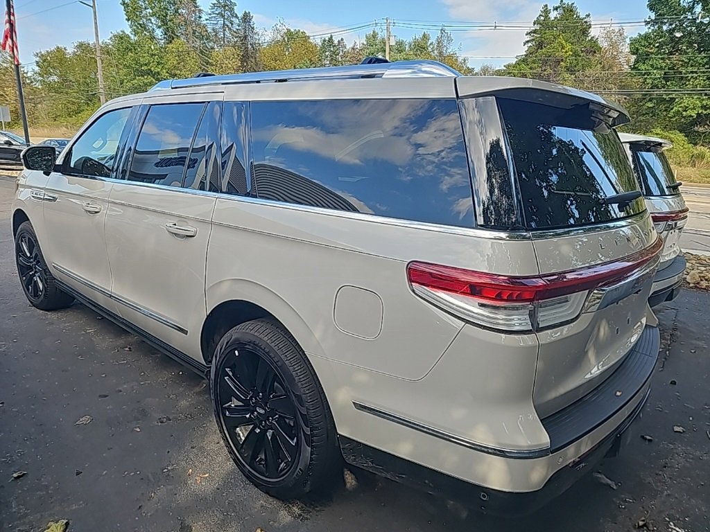 New 2024 Lincoln Navigator L Reserve image 4