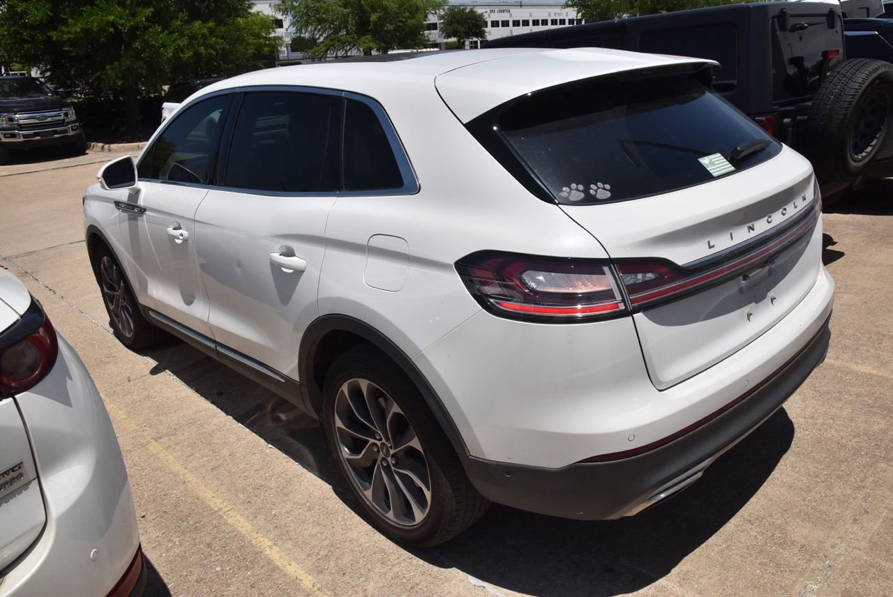 Used 2023 Lincoln Nautilus Reserve w/ Equipment Group 201A AWD/4WD image 9