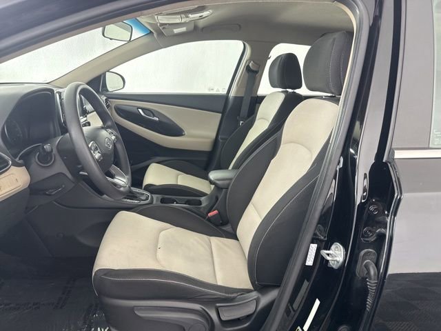 Used 2020 Hyundai Elantra GT image 24