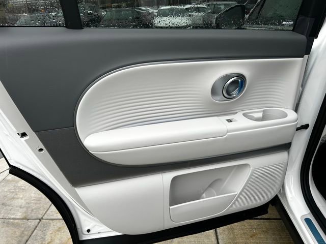 New 2026 Hyundai Ioniq 9 SEL image 8