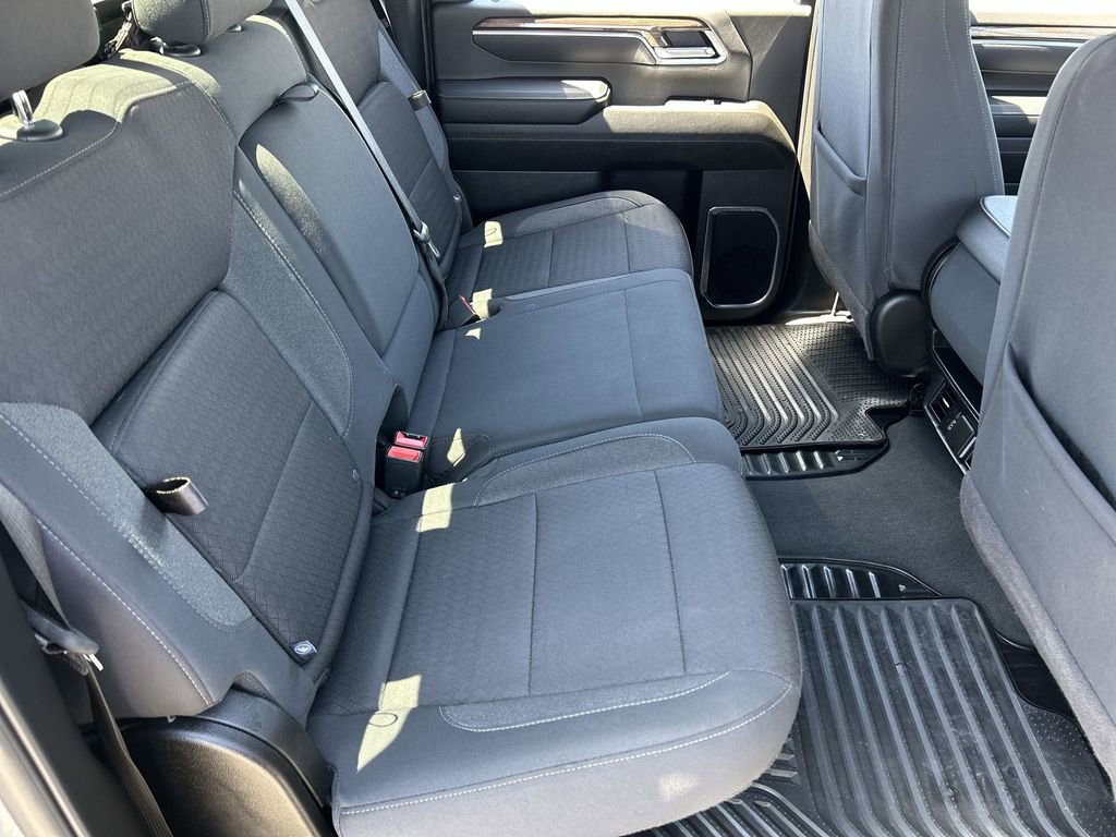 Used 2025 Chevrolet Silverado 3500 LT AWD/4WD image 26