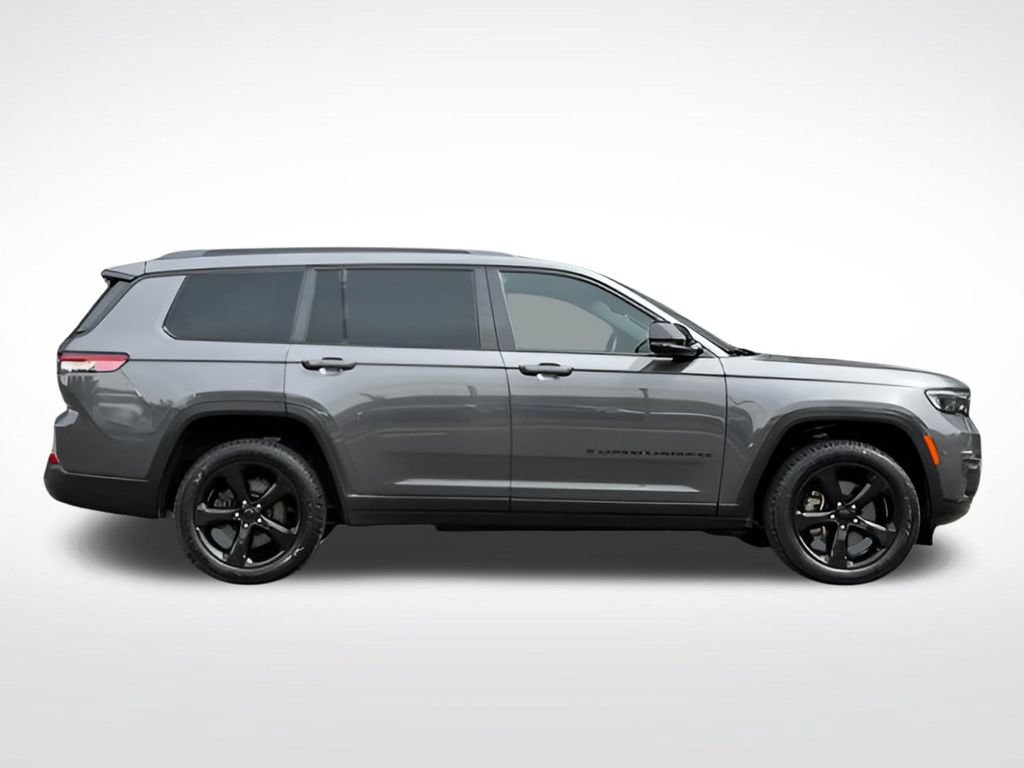 Used 2022 Jeep Grand Cherokee L Laredo AWD/4WD image 8