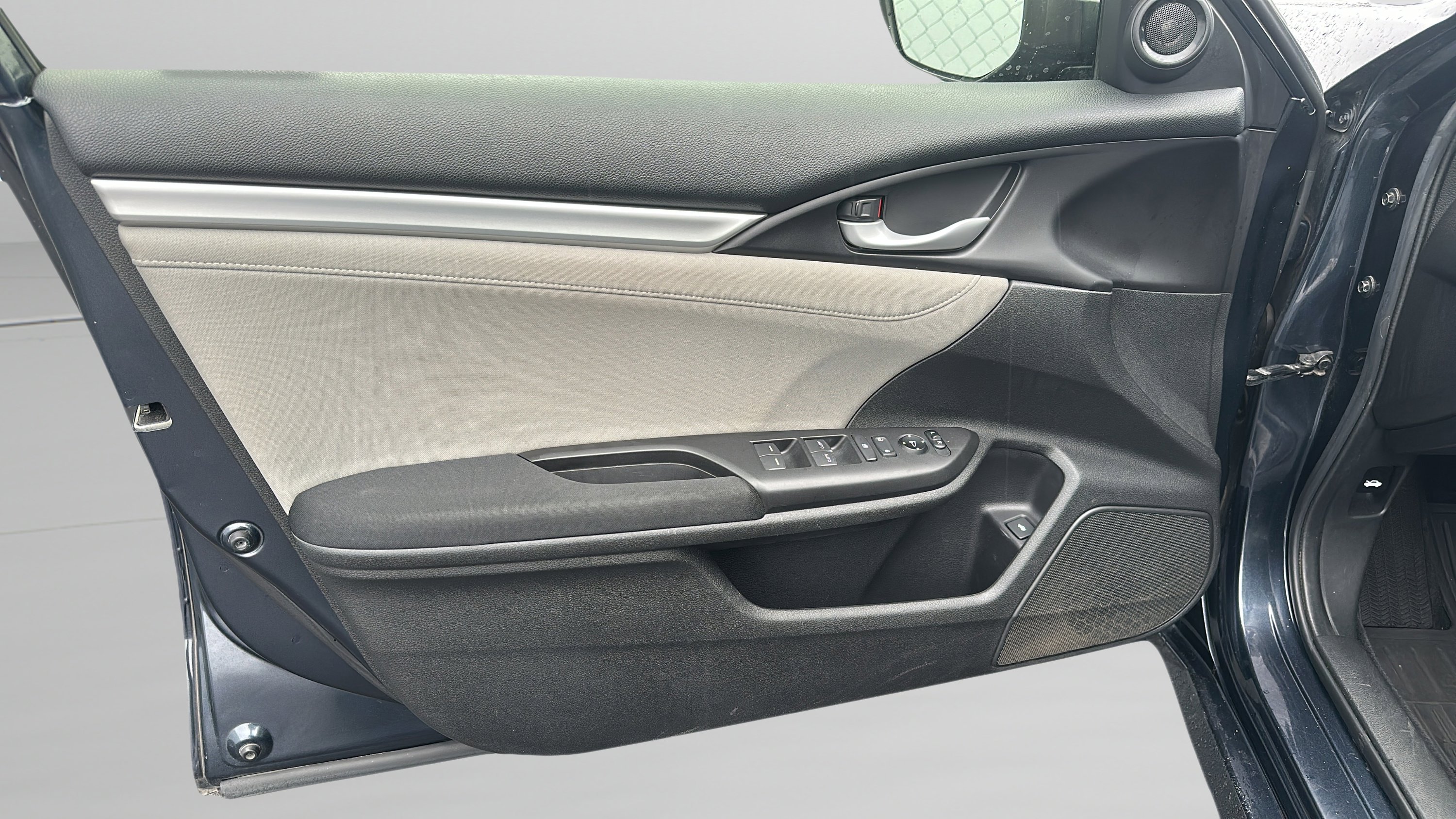 Used 2019 Honda Civic EX image 23