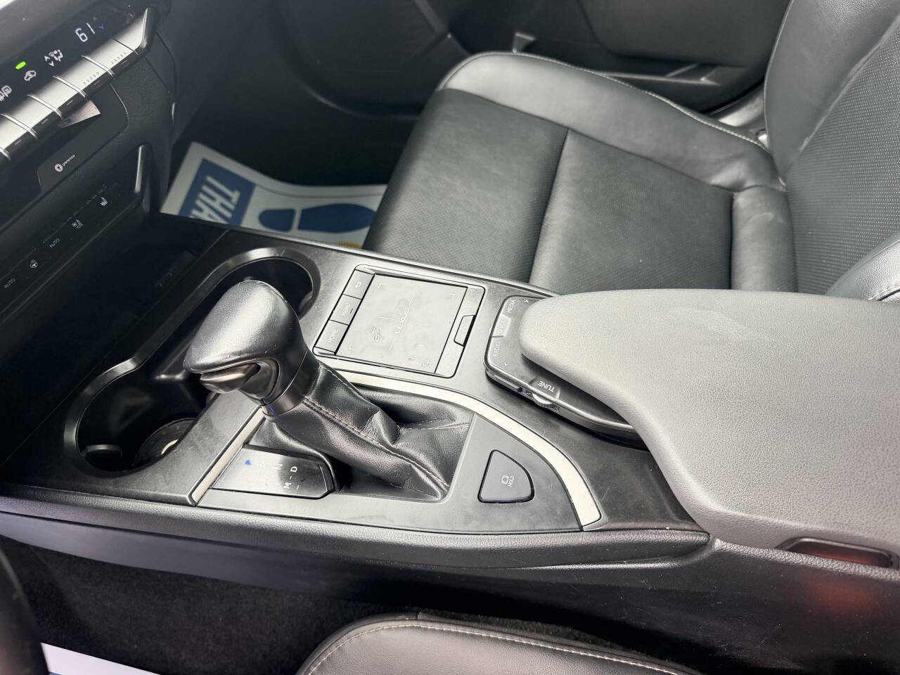 Used 2021 Lexus UX 200 w/ Premium Package FWD image 33