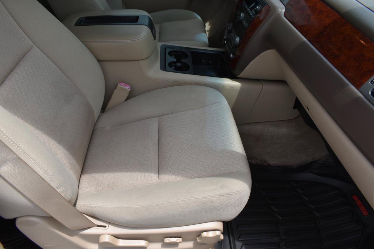 Used 2013 Chevrolet Avalanche LS RWD image 27