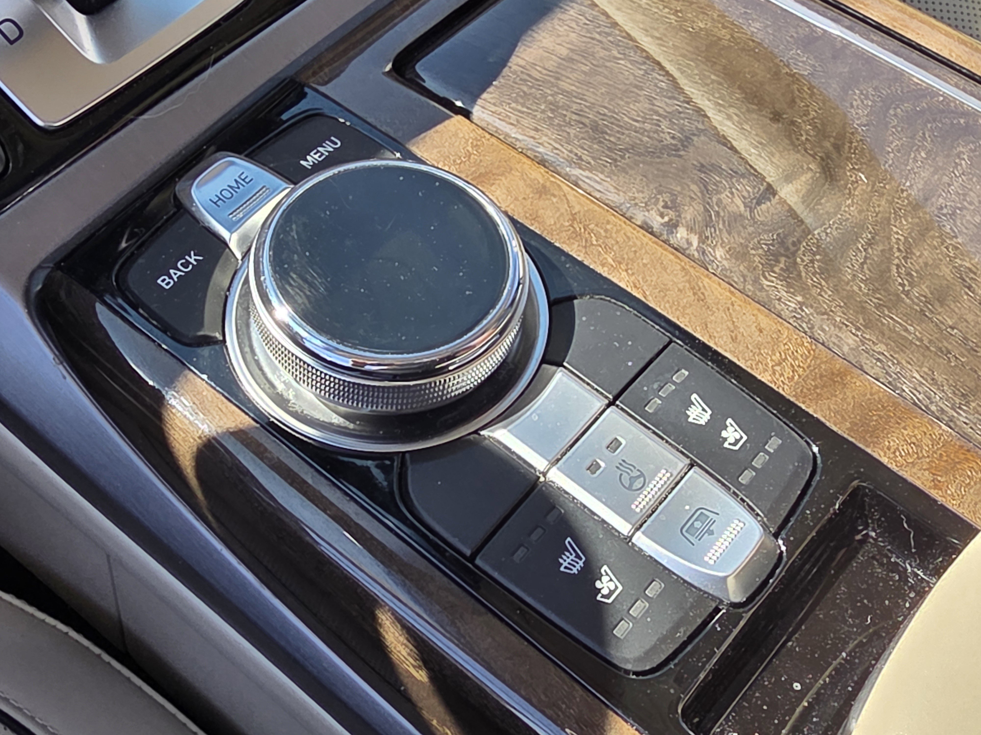 Used 2018 Genesis G90 5.0 Ultimate image 21