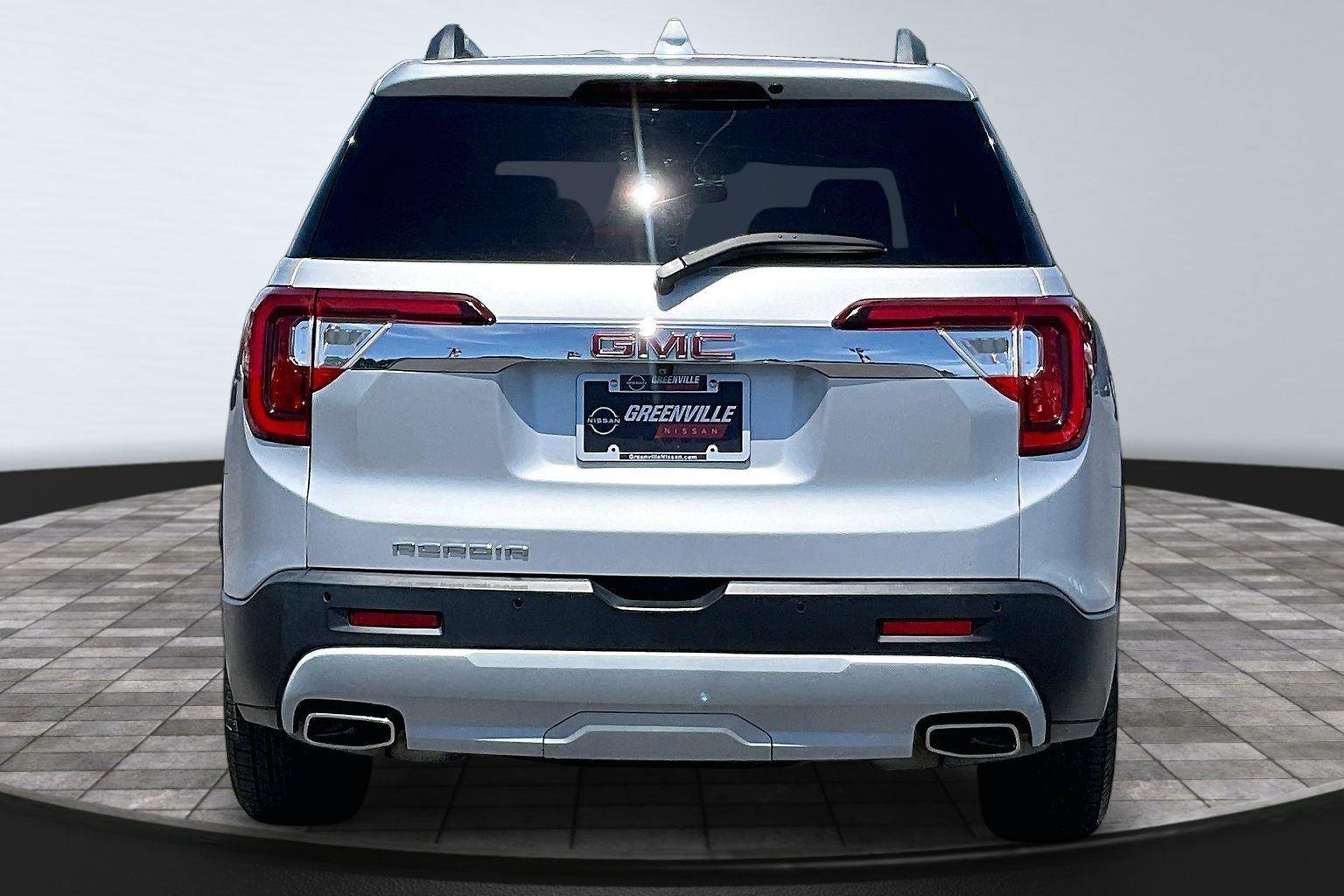 Used 2020 GMC Acadia SLT FWD image 5