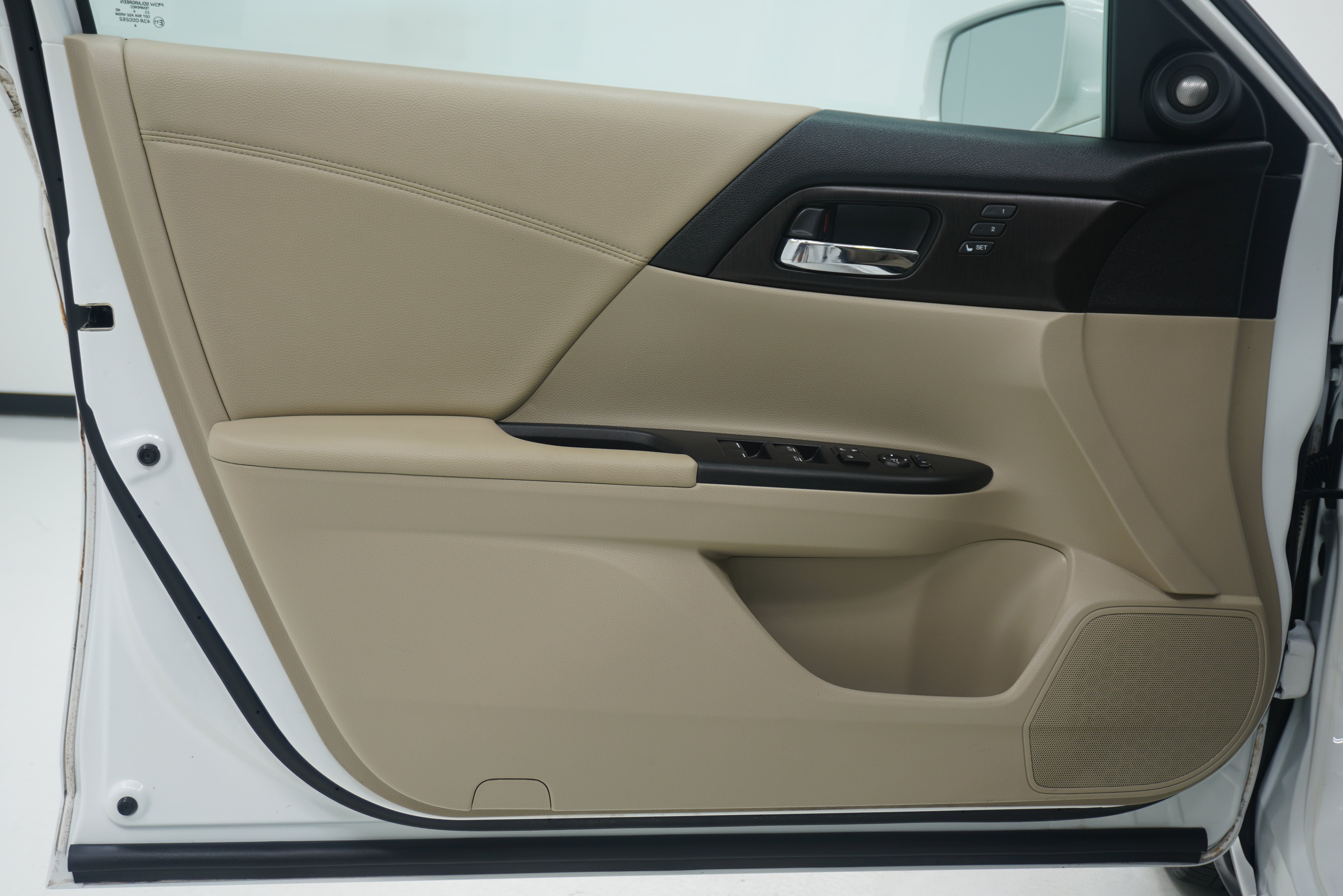 Used 2014 Honda Accord EX-L image 14