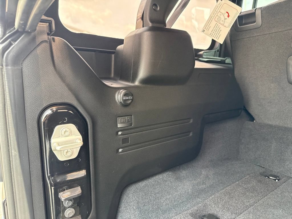 Used 2024 Jeep Wrangler Unlimited AWD/4WD image 41