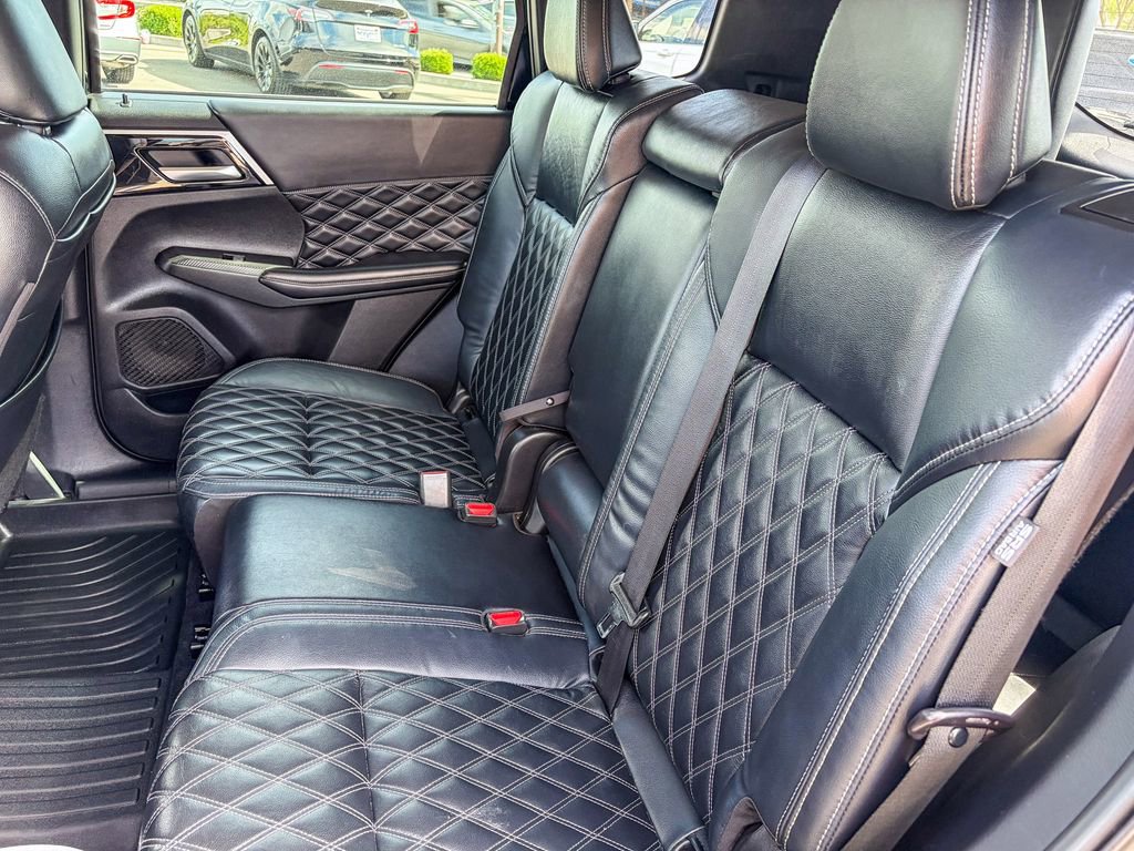 Used 2022 Mitsubishi Outlander SEL image 41