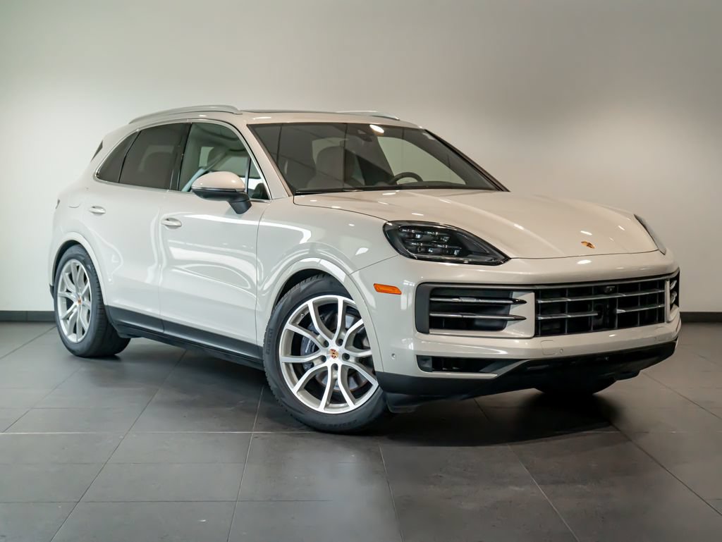 Certified 2025 Porsche Cayenne AWD/4WD image 9
