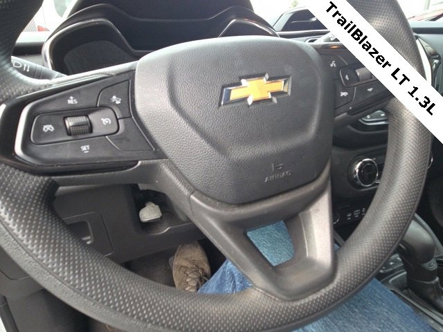 Used 2022 Chevrolet TrailBlazer LT w/ Convenience Package image 19