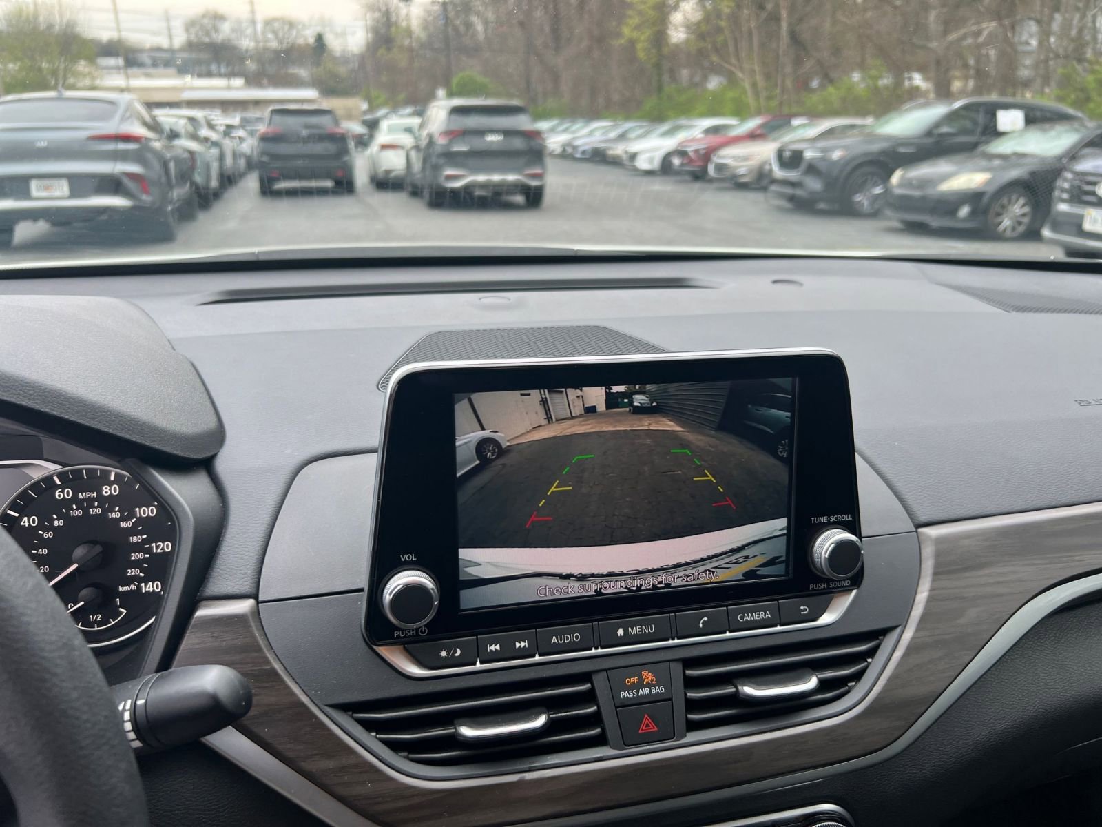 Used 2025 Nissan Altima 2.5 SV image 20