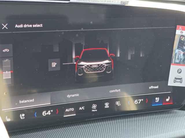 New 2025 Audi SQ5 Prestige image 18