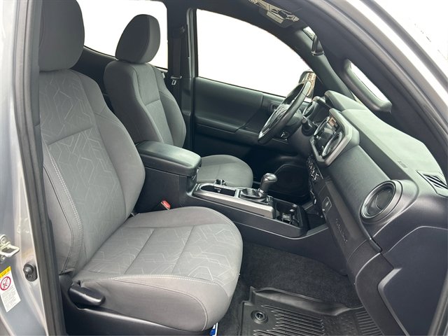 Used 2019 Toyota Tacoma TRD Off-Road w/ Technology Package image 45