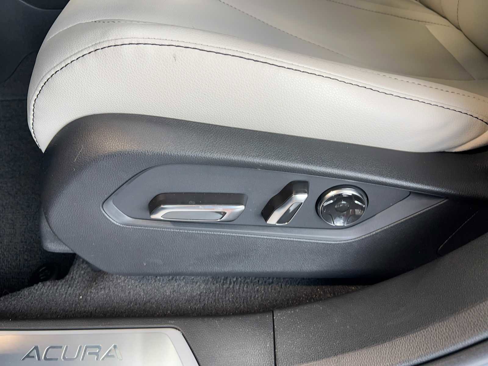 New 2026 Acura RDX SH-AWD image 15