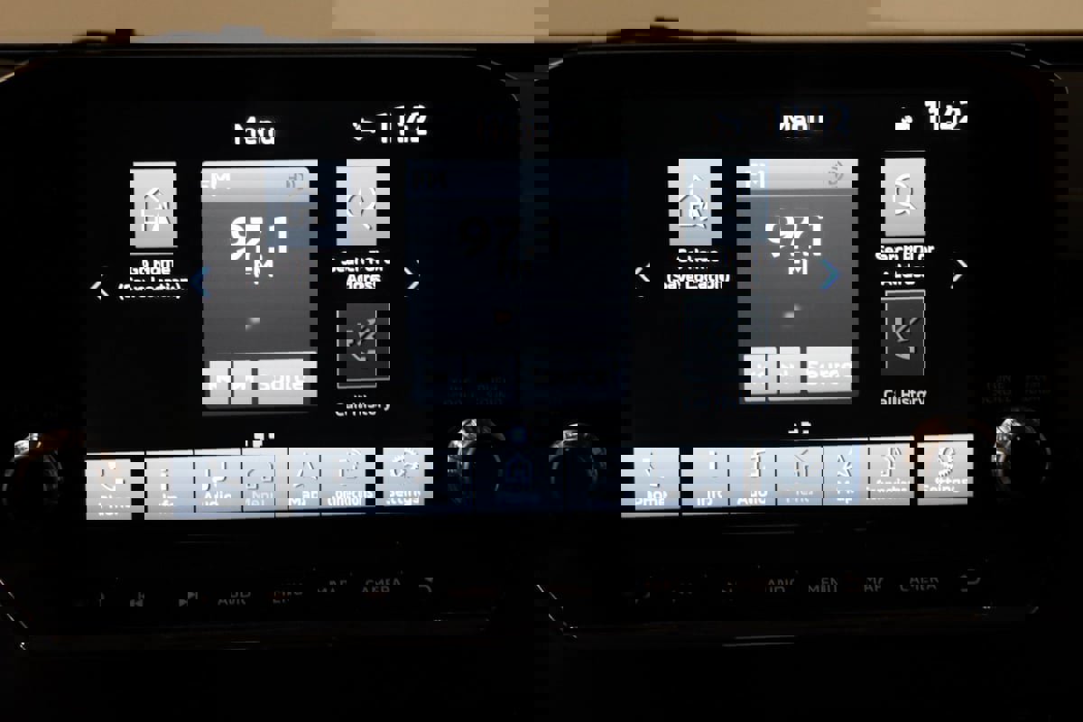 Used 2024 Mitsubishi Outlander 4WD Plug-In Hybrid image 49