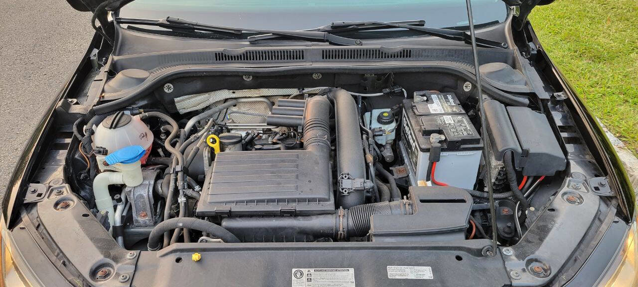 Used 2017 Volkswagen Jetta S image 11