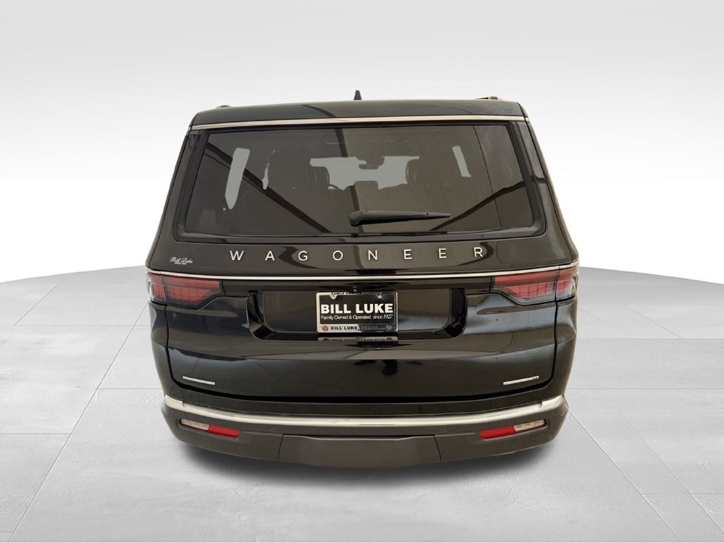 Used 2022 Jeep Wagoneer Series II w/ Premium Group I AWD/4WD image 10