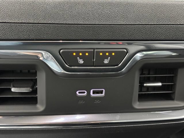 New 2026 GMC Sierra 1500 Denali w/ Denali Reserve Package AWD/4WD image 8