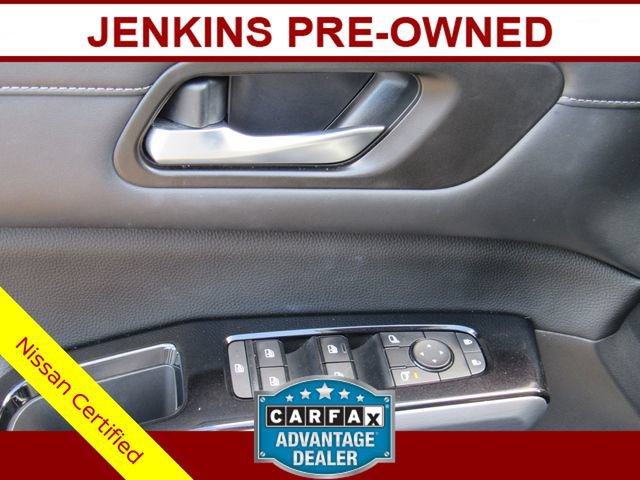 Certified 2022 Nissan Pathfinder SL FWD image 22
