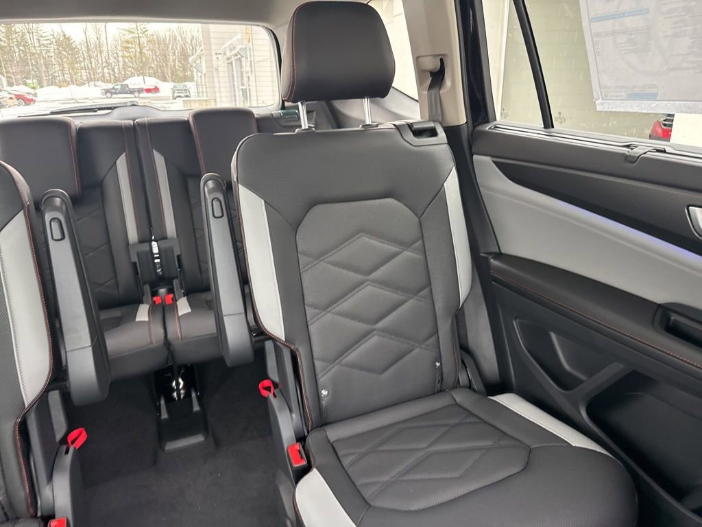 New 2026 Volkswagen Atlas Peak Edition image 15