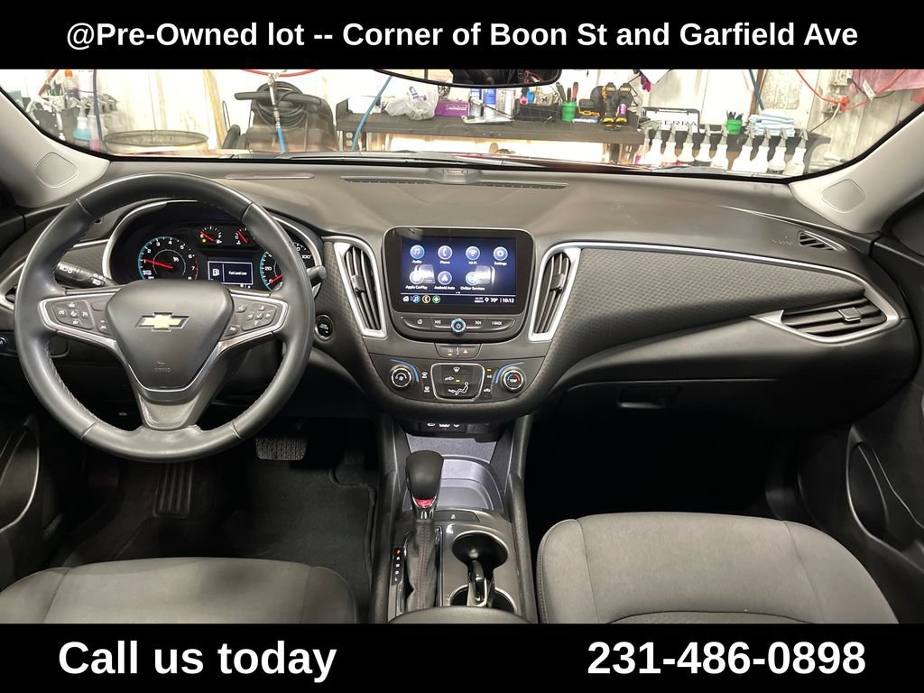 Used 2023 Chevrolet Malibu RS FWD image 18