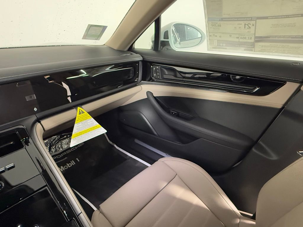 New 2026 Porsche Panamera image 23
