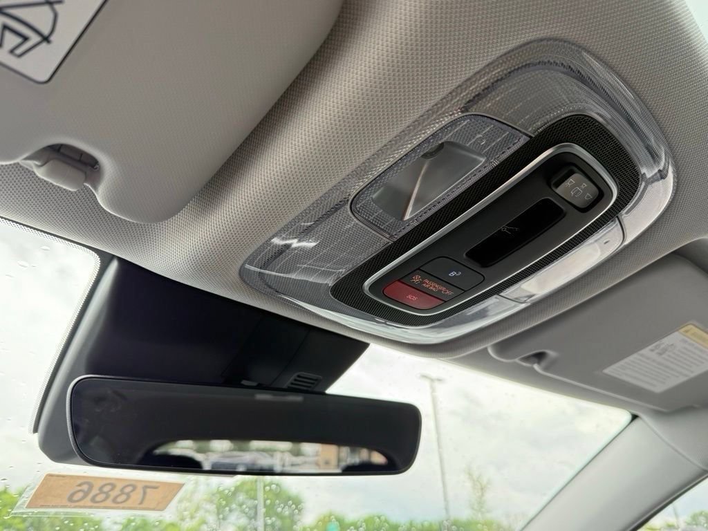 Certified 2024 Hyundai Kona Limited AWD/4WD image 20