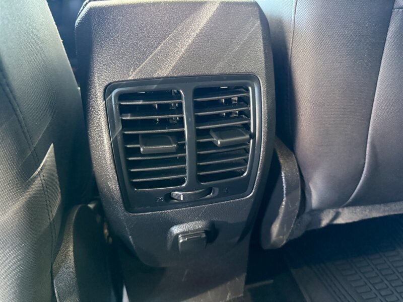 Used 2017 Ford Escape SE FWD image 26