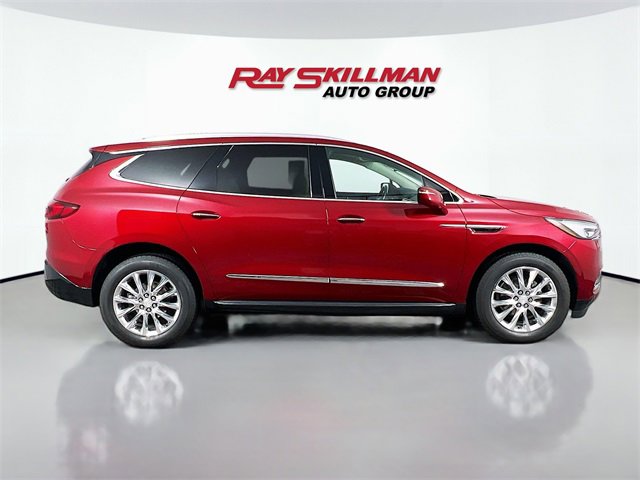 Used 2021 Buick Enclave Premium w/ Sun and Sites Package image 8