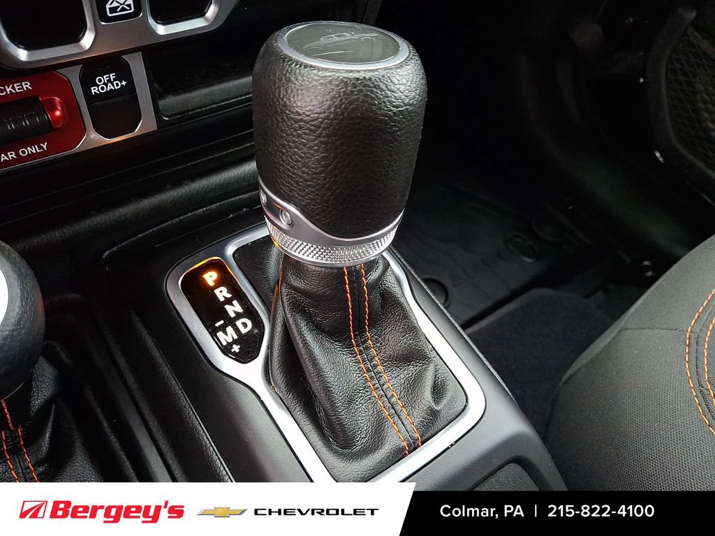 Used 2023 Jeep Gladiator Mojave w/ Cold Weather Group AWD/4WD image 18