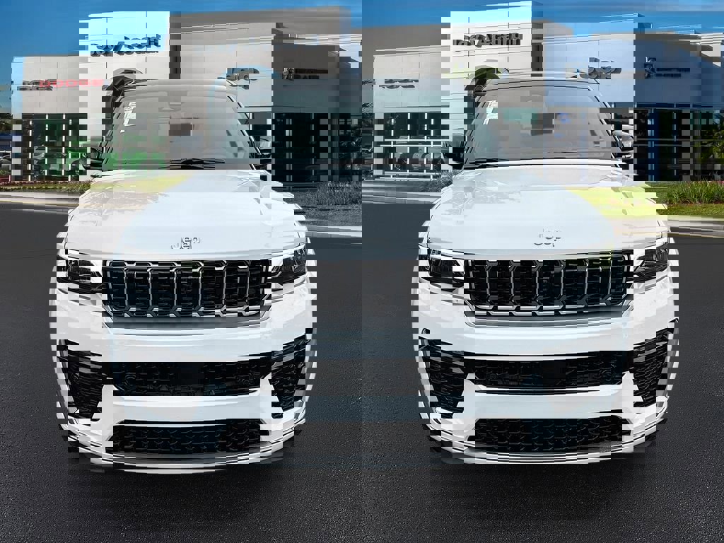 New 2026 Jeep Grand Cherokee L Summit image 2