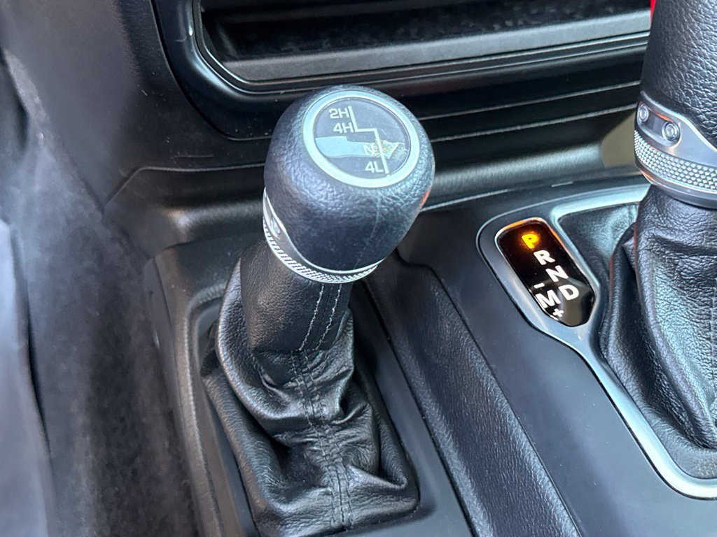 Used 2022 Jeep Wrangler Sport AWD/4WD image 25