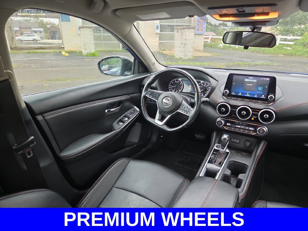 Used 2023 Nissan Sentra SR w/ SR Premium Package FWD image 12
