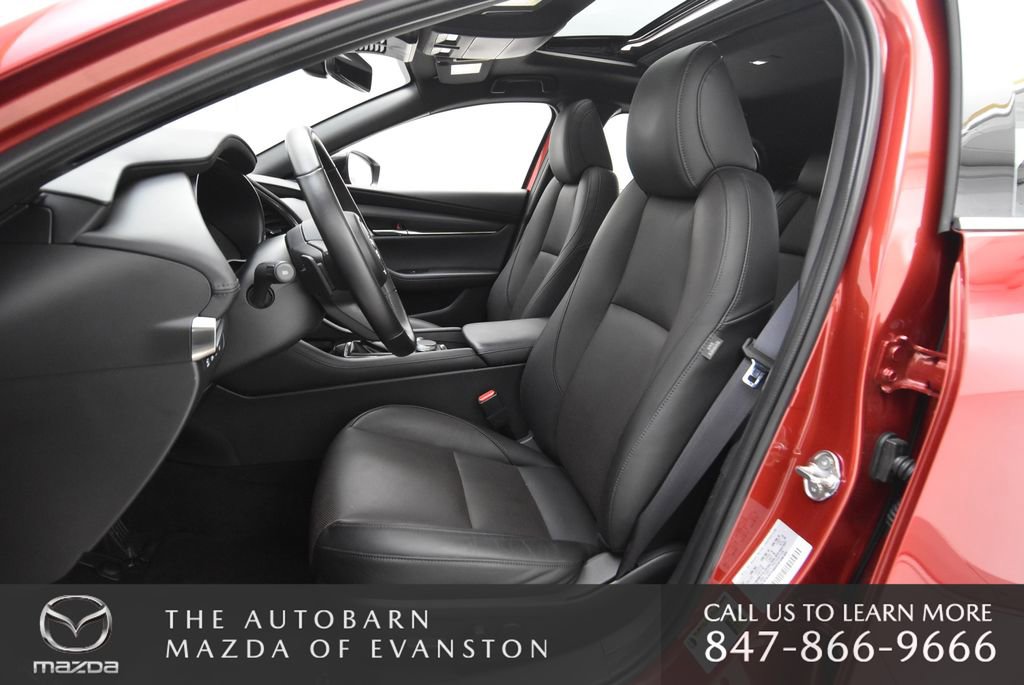 Used 2025 MAZDA MAZDA3 Hatchback w/Premium Plus Pkg image 24