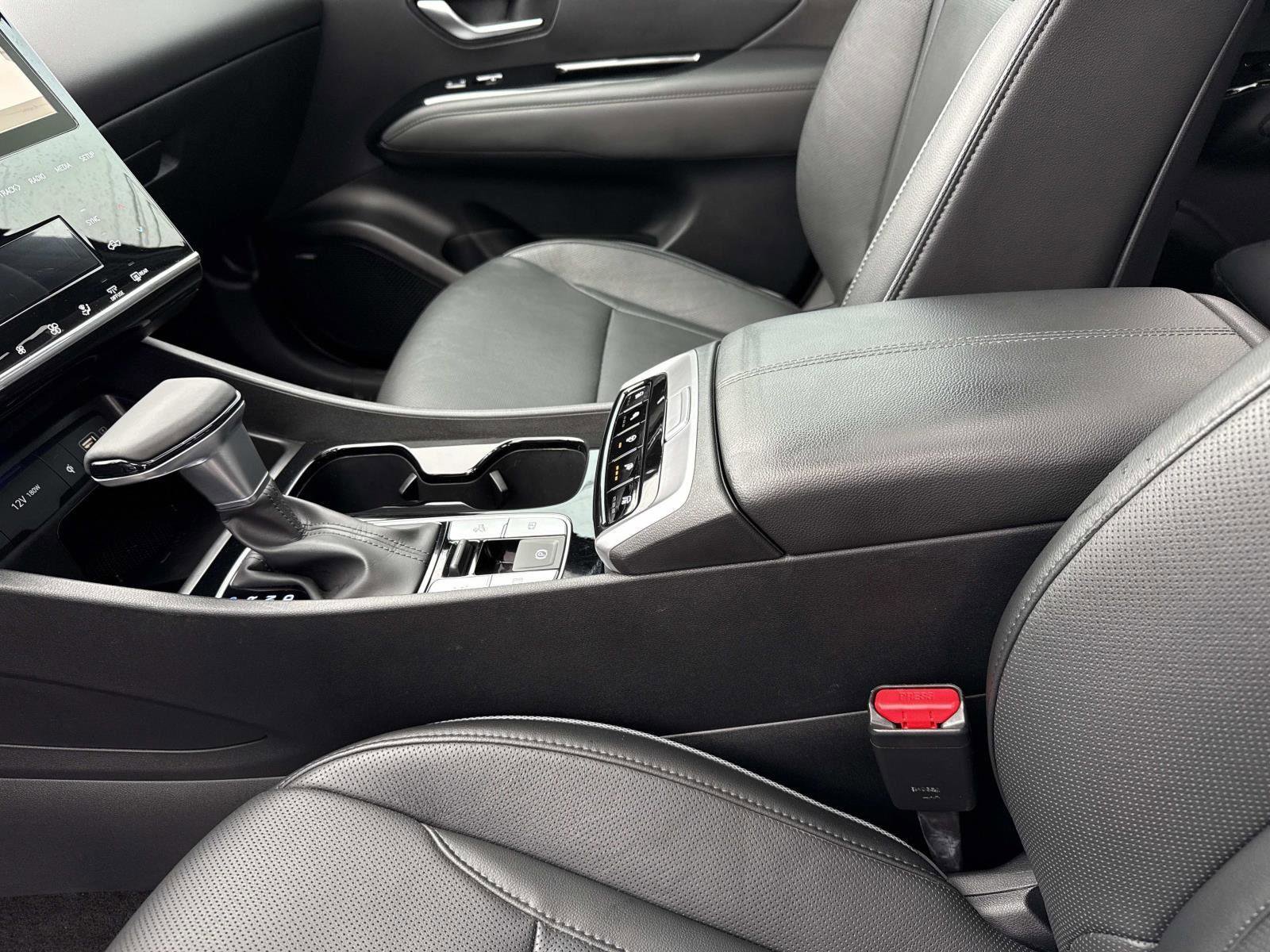 Certified 2023 Hyundai Santa Cruz Limited image 16