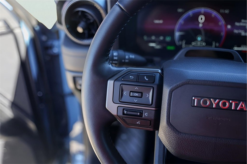 Used 2025 Toyota Land Cruiser Base image 17