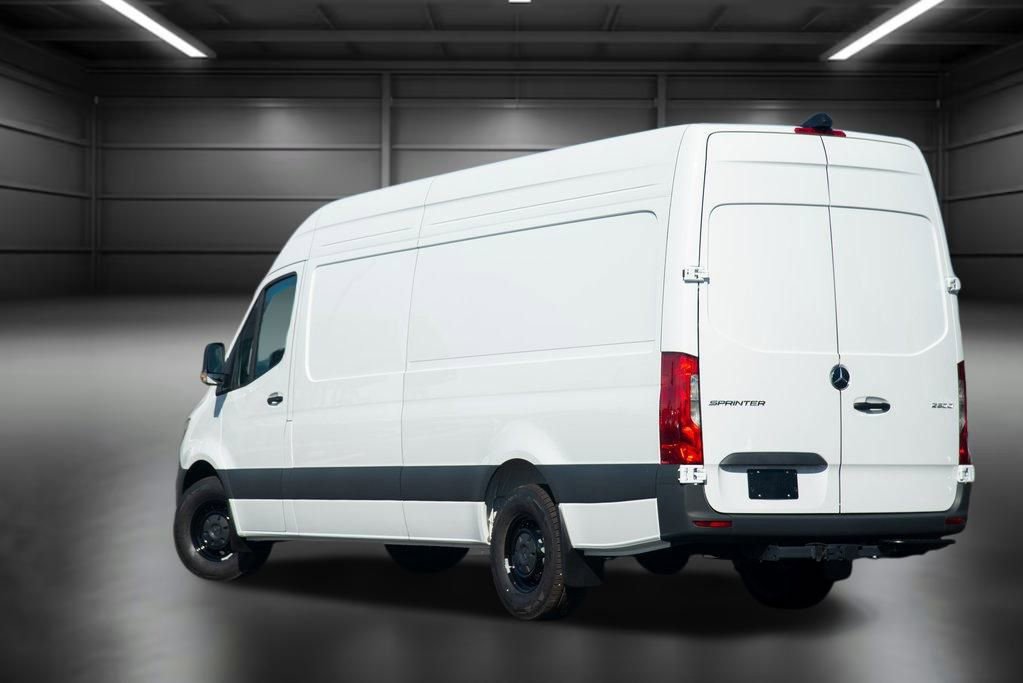 Used 2024 Mercedes-Benz Sprinter 2500 image 10