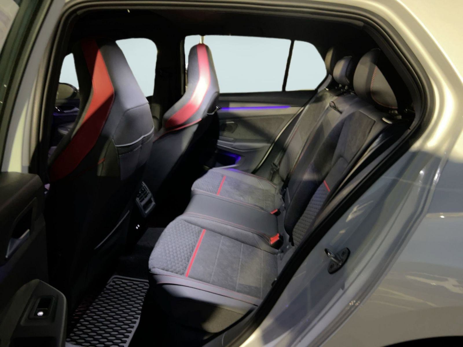 New 2025 Volkswagen Golf SE image 14