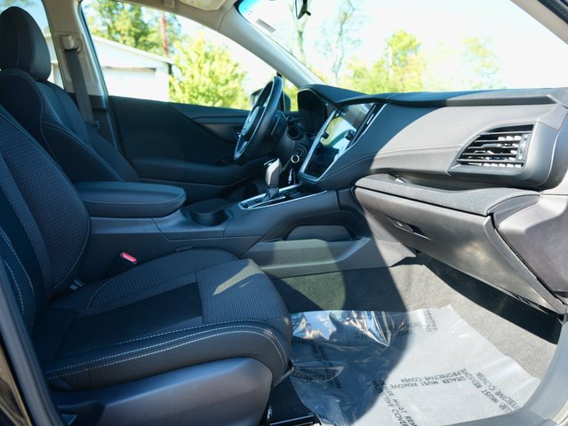 Used 2022 Subaru Outback Premium image 8
