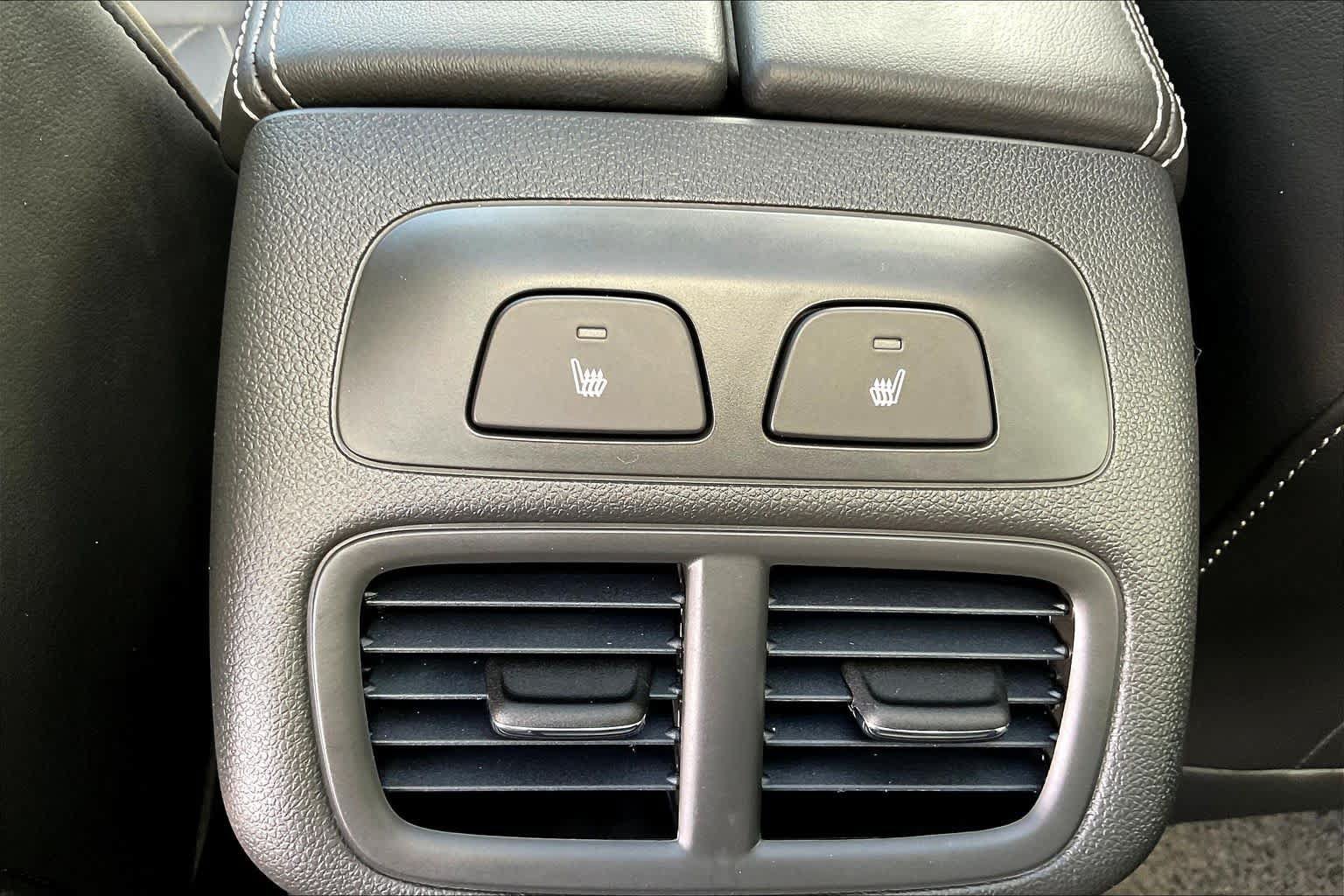 Used 2023 Buick Envision Avenir FWD image 31