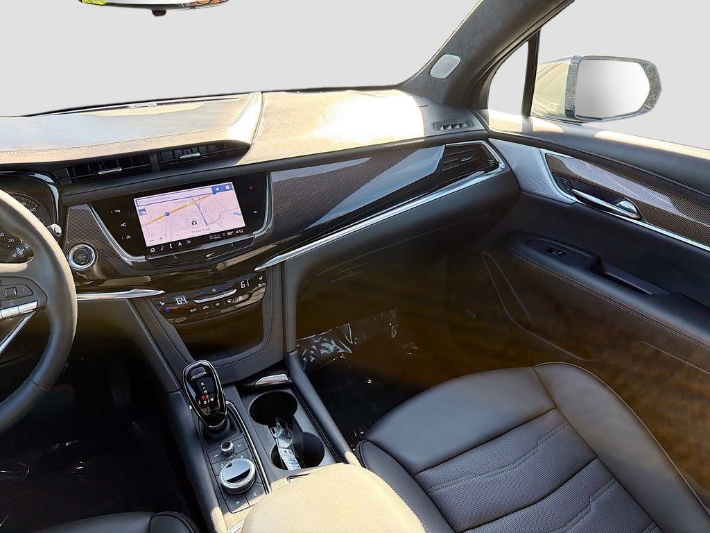 Certified 2025 Cadillac XT6 Premium Luxury w/ Platinum Package image 26